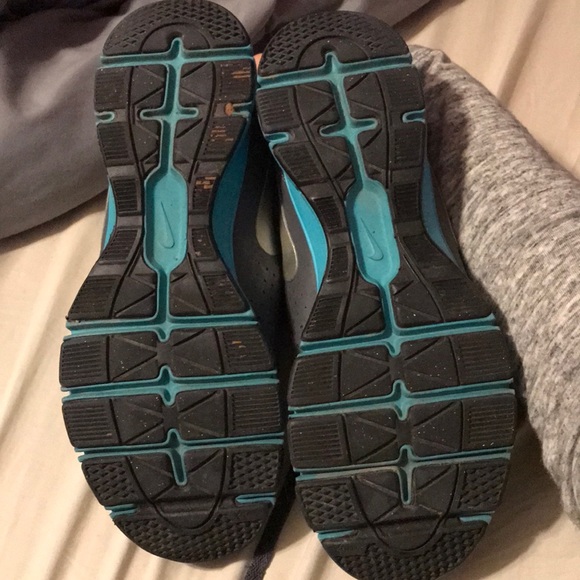 Nike sneakers - Picture 4 of 5